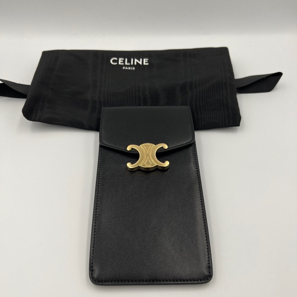 CELINE  TRIOMPHE PHONE POUCH IN SHINY CALFSKIN - Picture 1 of 10
